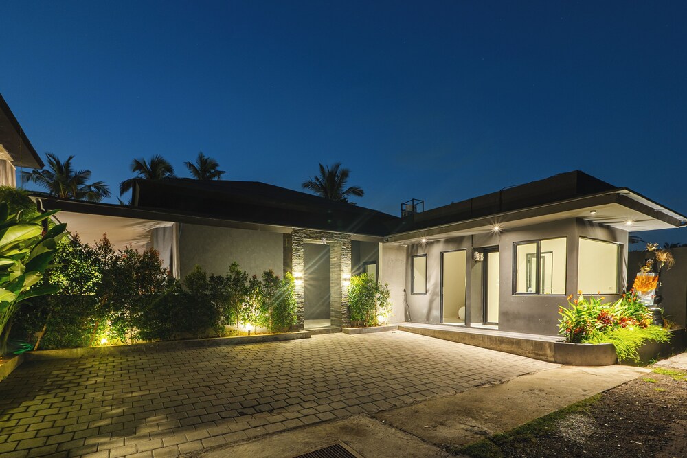 Himawari House