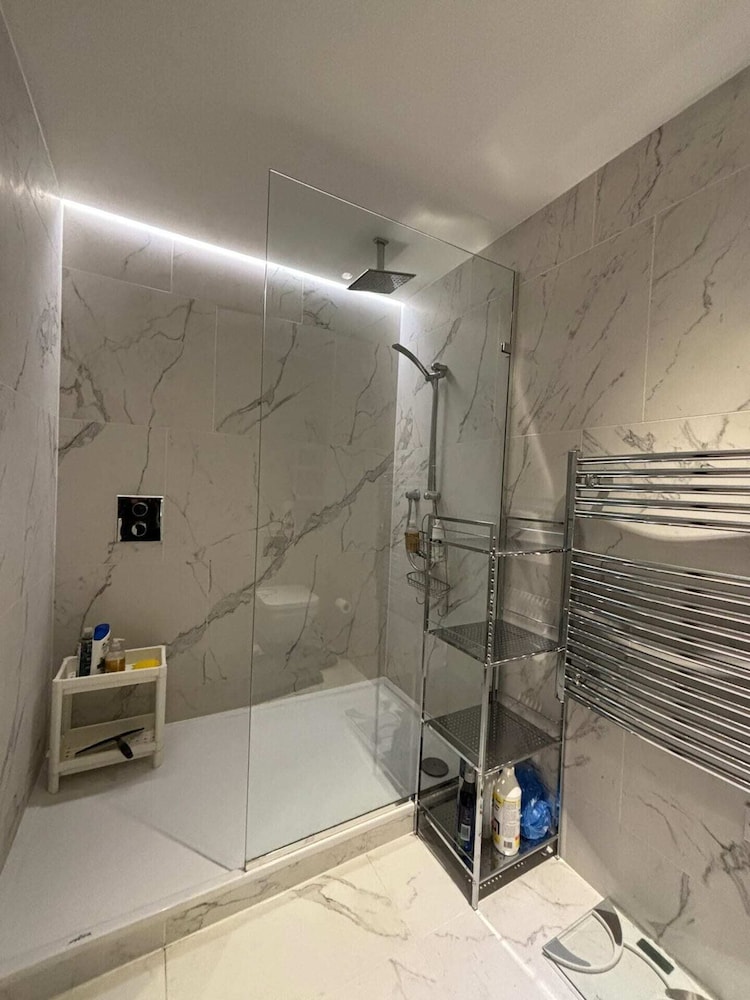 Stylish & Modern 1BD Flat - Chancery Lane!