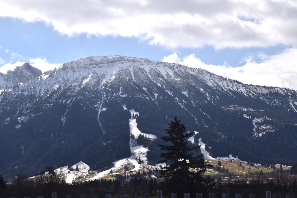 Alpenblick & Spielzone im Schonen Allgau