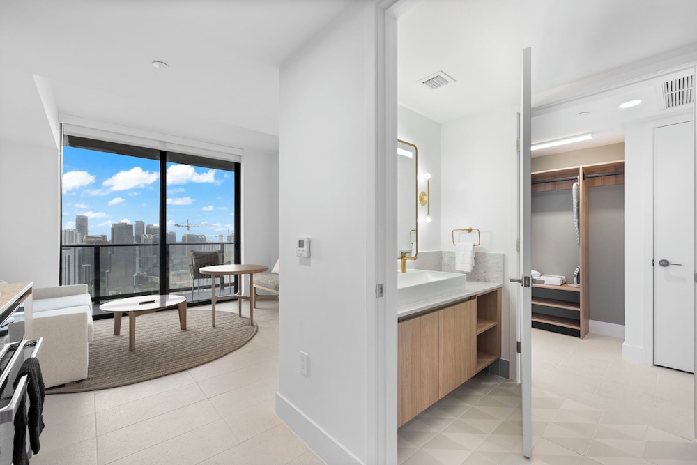 Luxury Condos in Downtown Miami