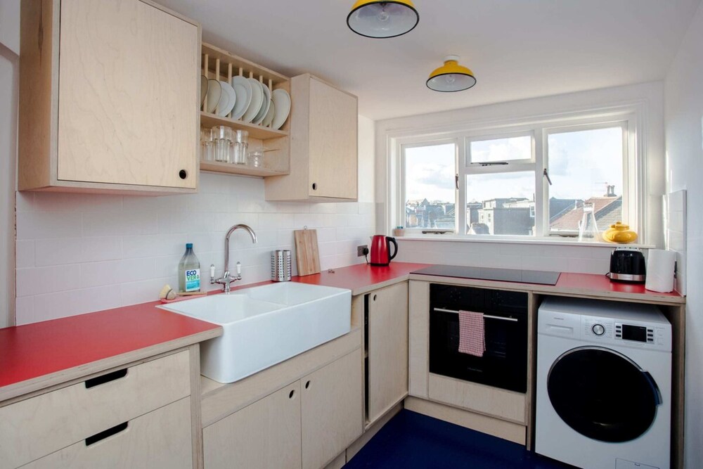 Modern & Cosy 1 Bedroom Top Floor Flat in East Dulwich