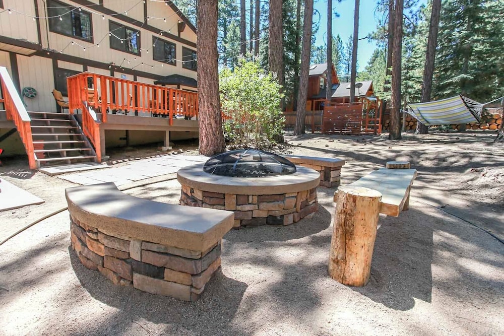 Summit Lodge 1&2