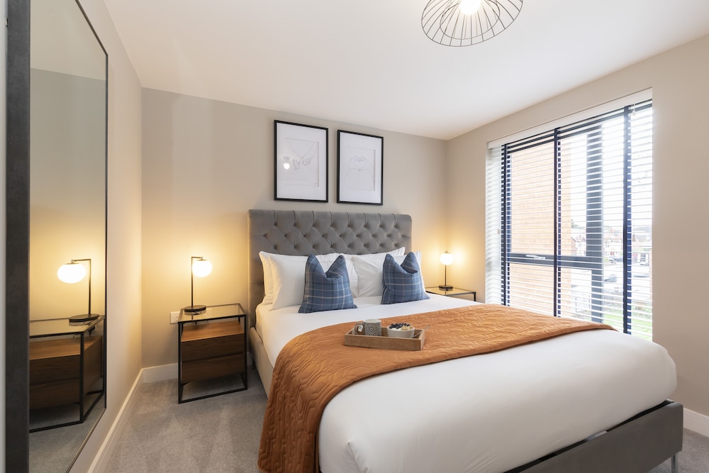 Elliot Oliver - Stylish Loft Style 2 Bedroom Apartment With Parking view 4