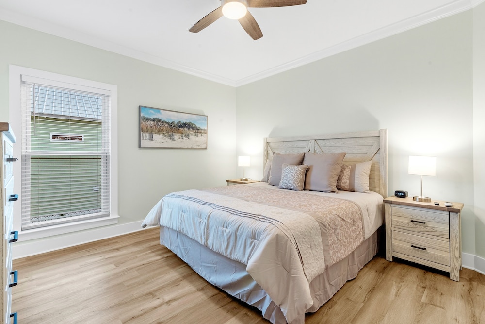 The Rookery III 7022 by RedAwning view 2