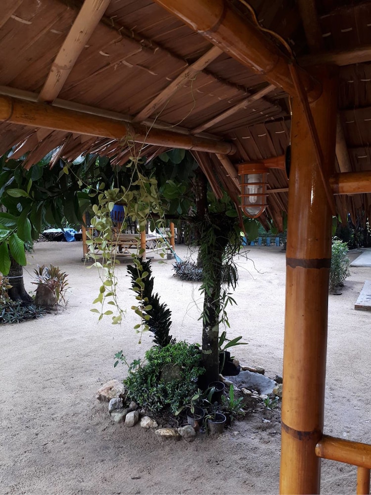 Khanum Songpeenong