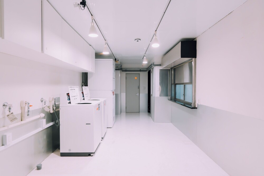 Minimalist Loft 701