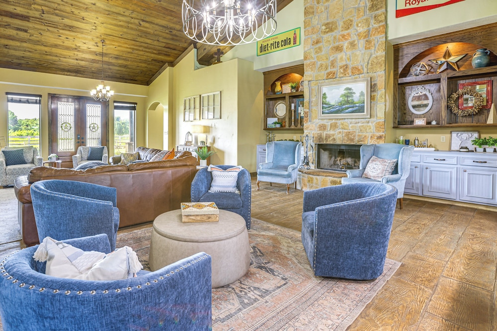 Lazy River Retreat in Cypress w/ Backyard Oasis!