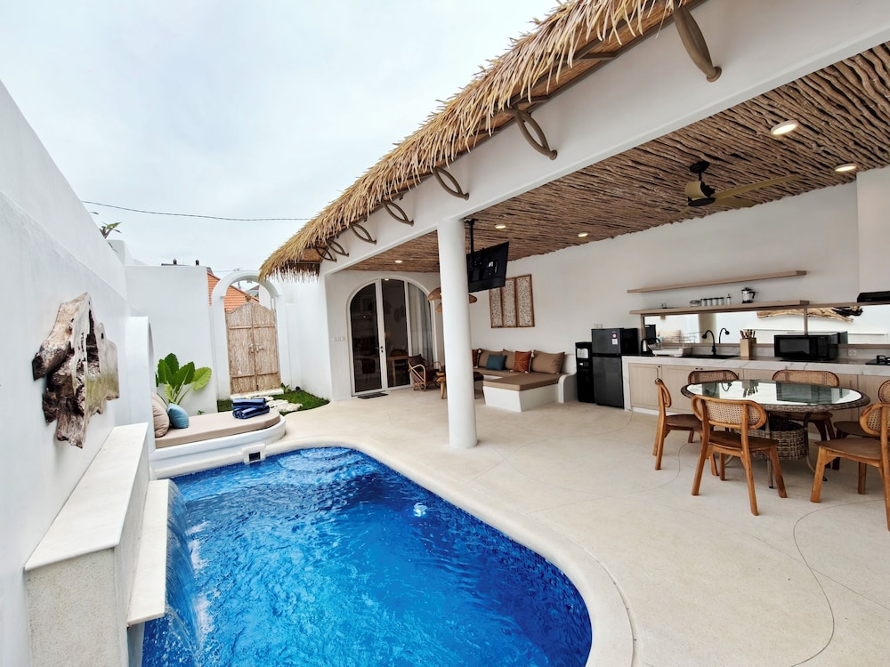 Villa KYRA ULuwatu