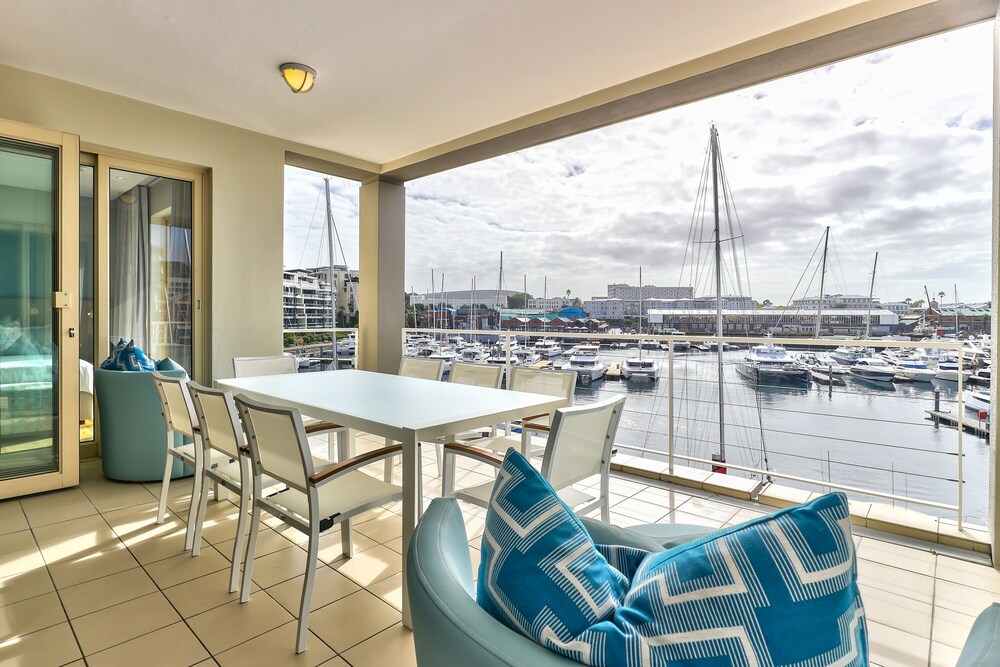 Superior Three Bedroom Apartment