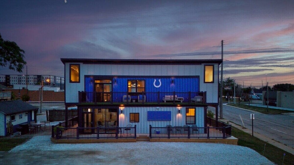 Indy Stadium Villas 711 T