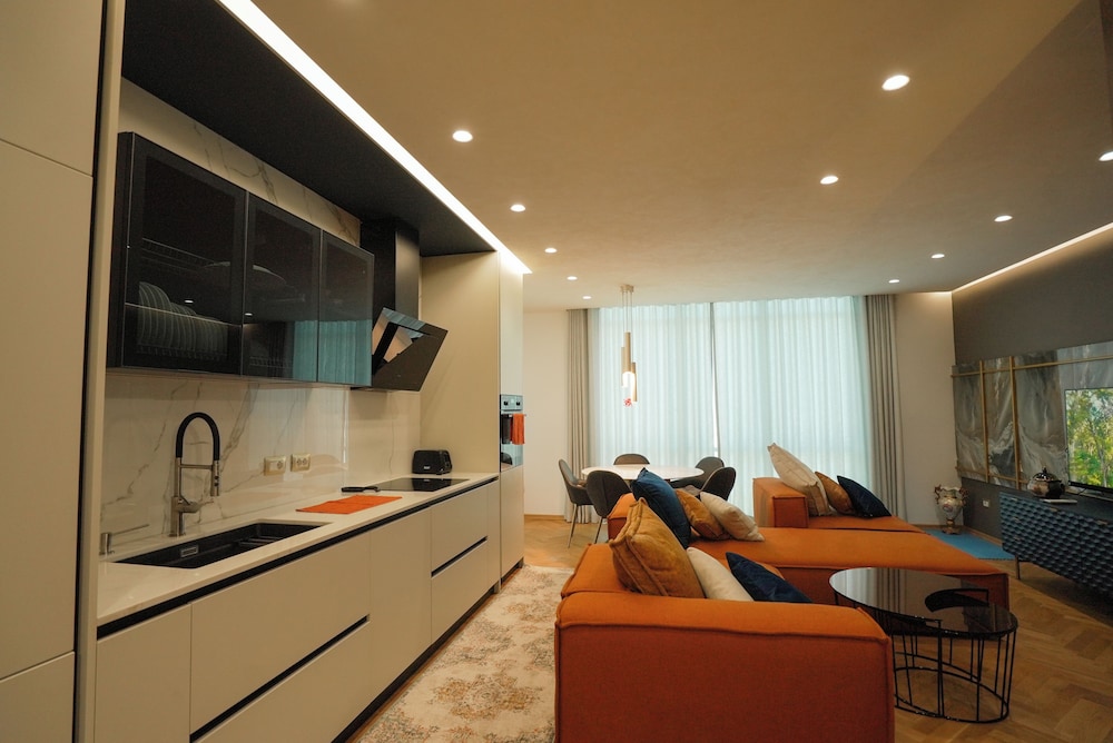 Grandstay Apartments 115