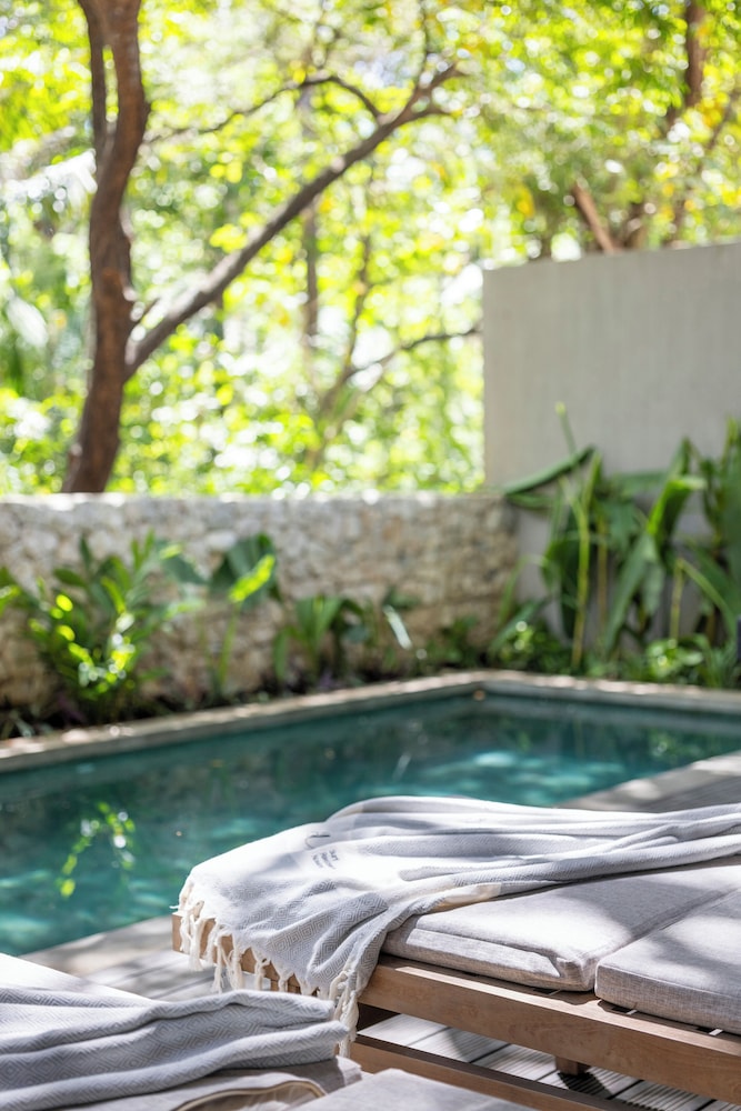 QUIN Surf Residence Nosara