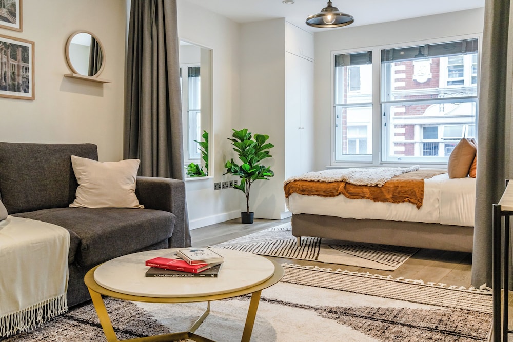 Be London - The Chinatown Residences