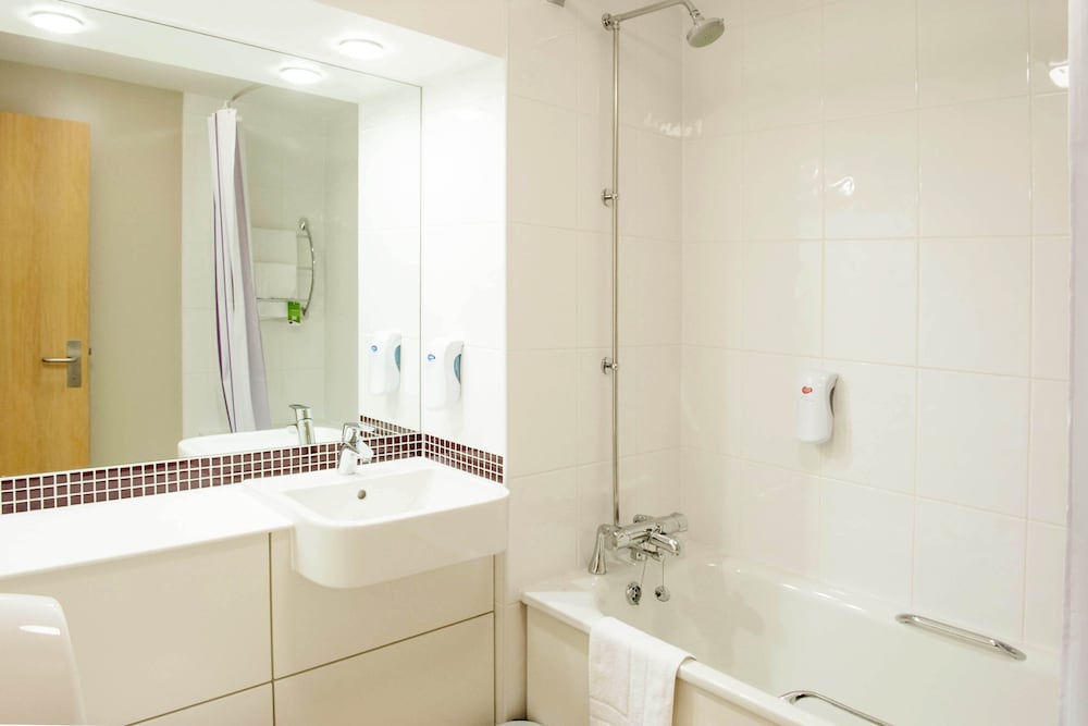 Premier Inn London Croydon Town Centre 4