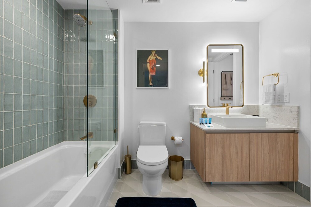 Downtown Luxury with Panoramic Views
