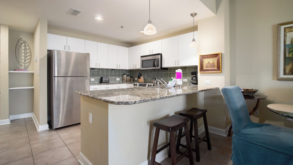 20th Floor Condo! Sleeps 8! Gulf Front Master Suite w/ Beautiful Gulf Views!