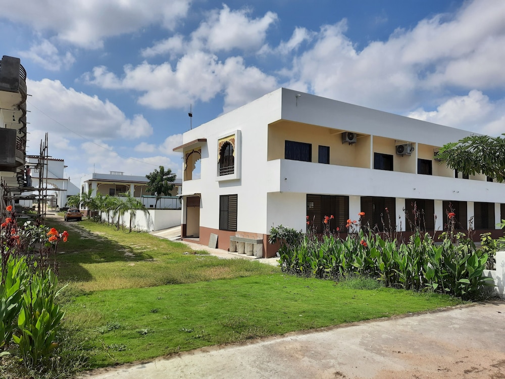 Vijayam Resort