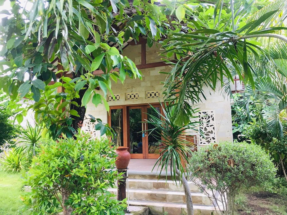 Pelangi Cottages and Restaurant