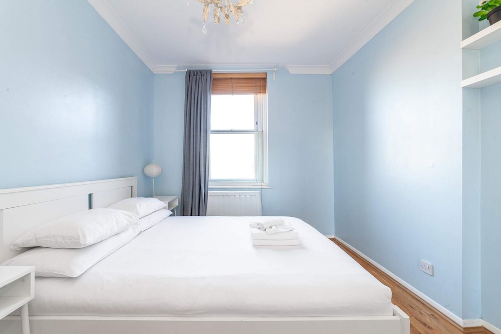 Bright and Cosy Apartment in South London