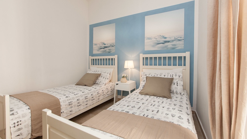 Rental in Rome Arenula Balcony