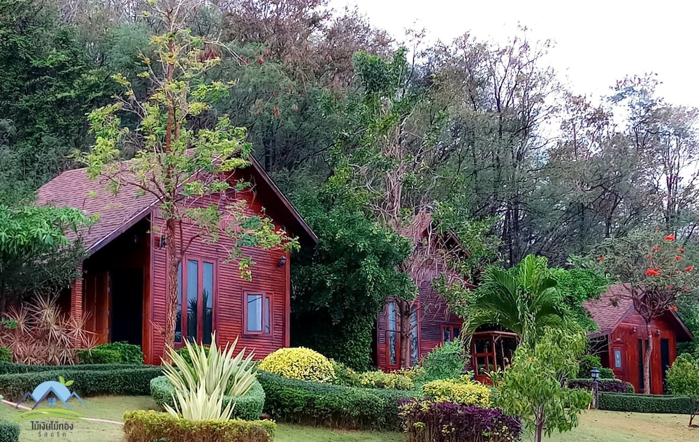 Hotel Mai Ngern Mai Thong Resort - Image 1