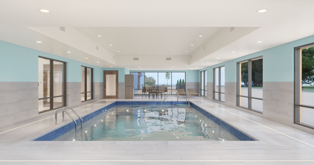 Holiday Inn Express & Suites Clarksville North by IHG