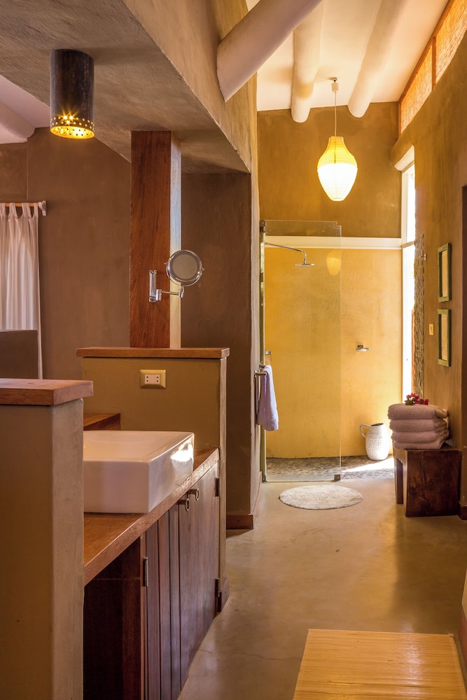 Casa Adobe by Wynwood House