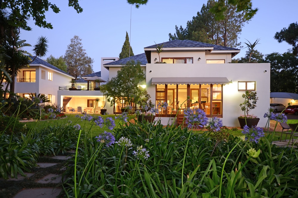 Hotel Hyde Park Guest House - Image 1