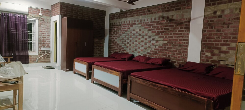 FIVE FALLS RAMANA VILLA