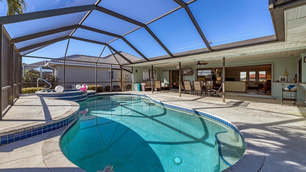 Punta Gorda Isles Private Pool/spa Home On Canal/ Bikes 3 Bedroom Home