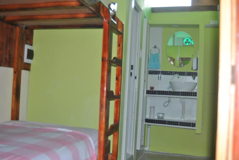 Ecoarthostal - Hostel