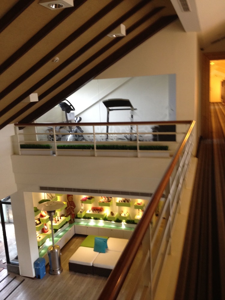 Chat Hot Spring Resort