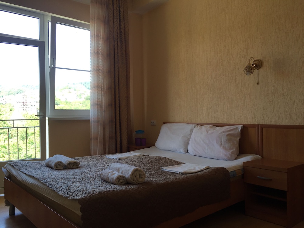 Photo 34
