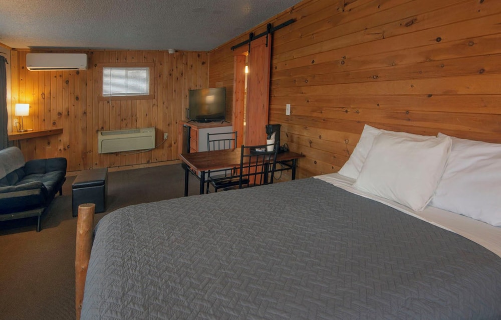 Rustic Inn