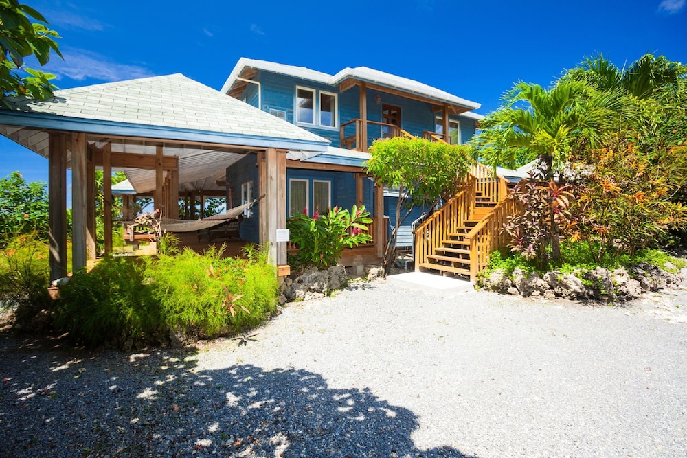 Sea Lodge 2 People