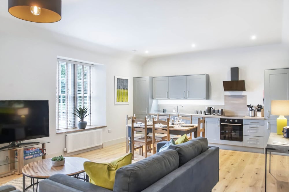 The Woodside Apartments