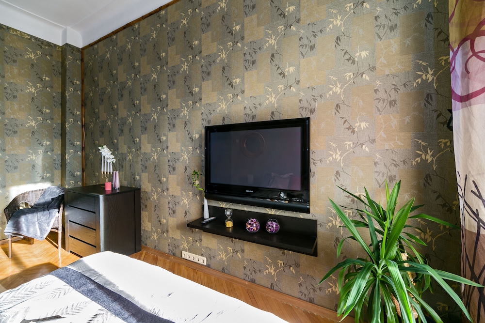 GM Apartment Serafimovicha 2-415