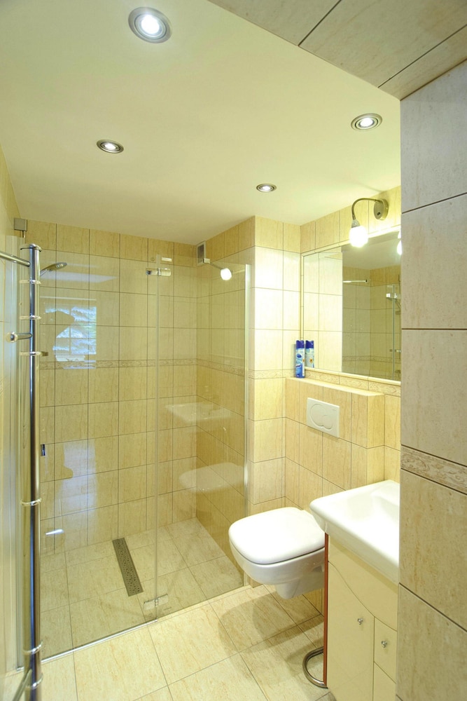Apartment in a Fantastic Location Just 20 m From Lake Boruja in Rekowo
