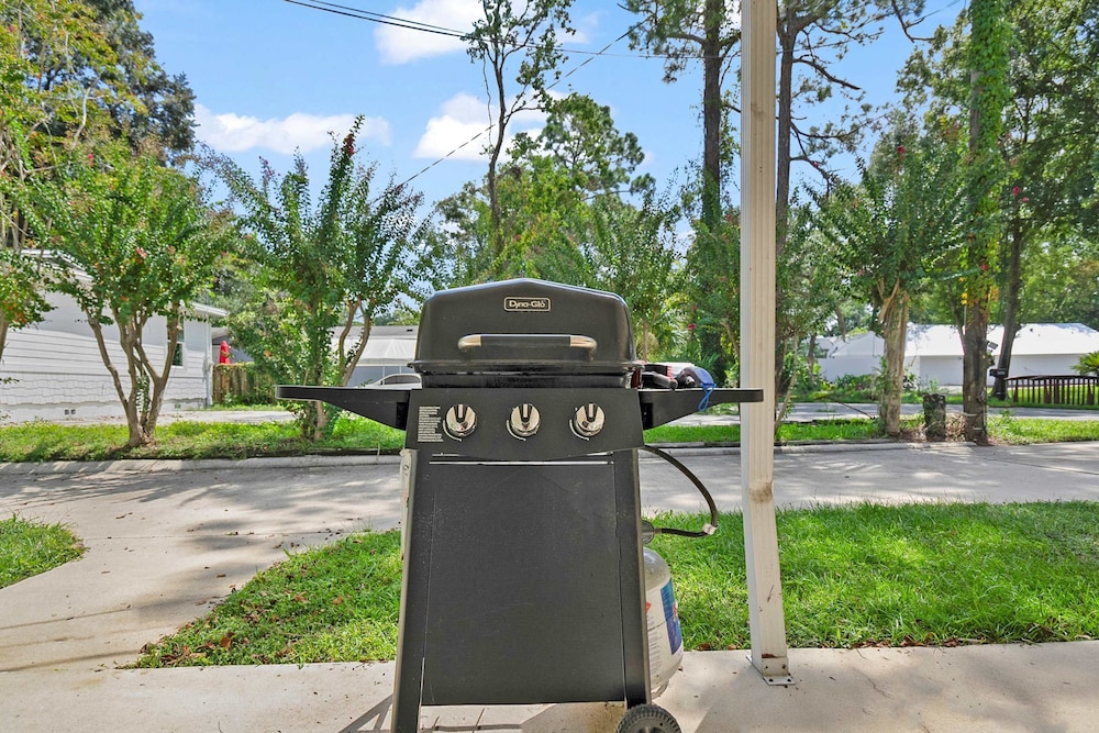 Just North of Historic St Aug Patio Garage BBQ