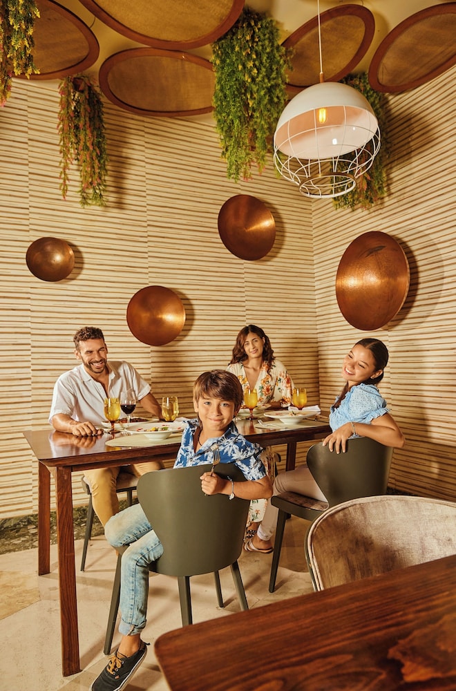 Grand Palladium Kantenah Resort & Spa All Inclusive
