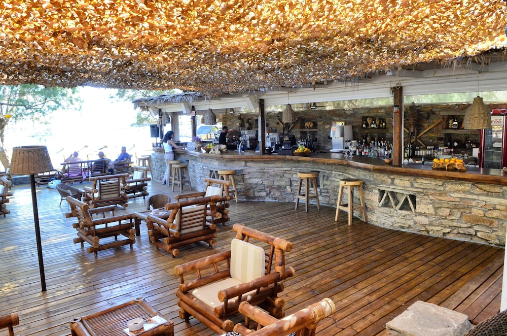 Porto Koundouros Beach and Villas