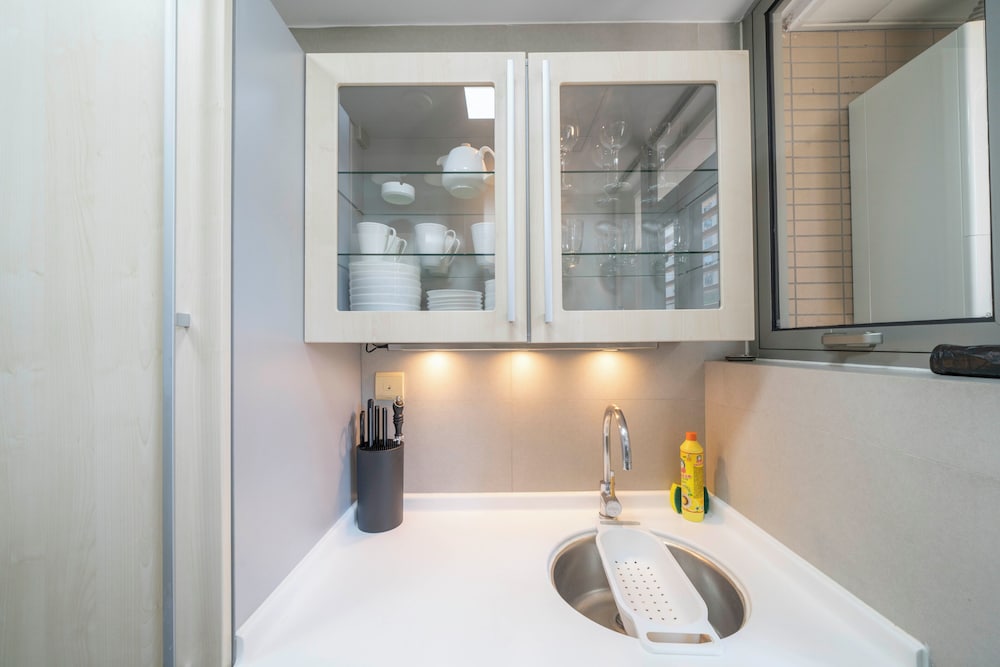 Tyms Luxury 2BR 1BA Apt Xujiahui Shops