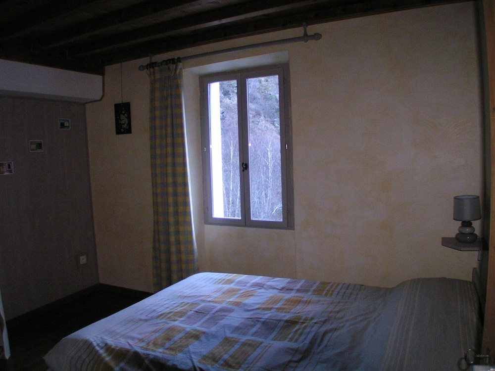 Chambres d'Hotes Ecogite du Mas de Trape view 5