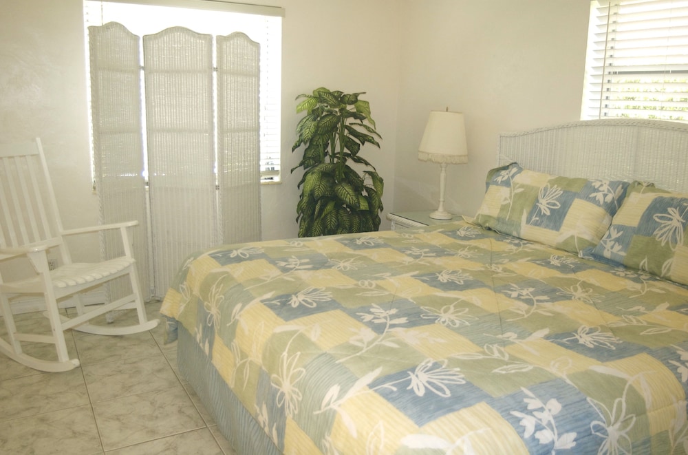 Bahama Beach Club of Pompano