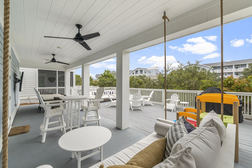 Prominence on 30A by Panhandle Getaways