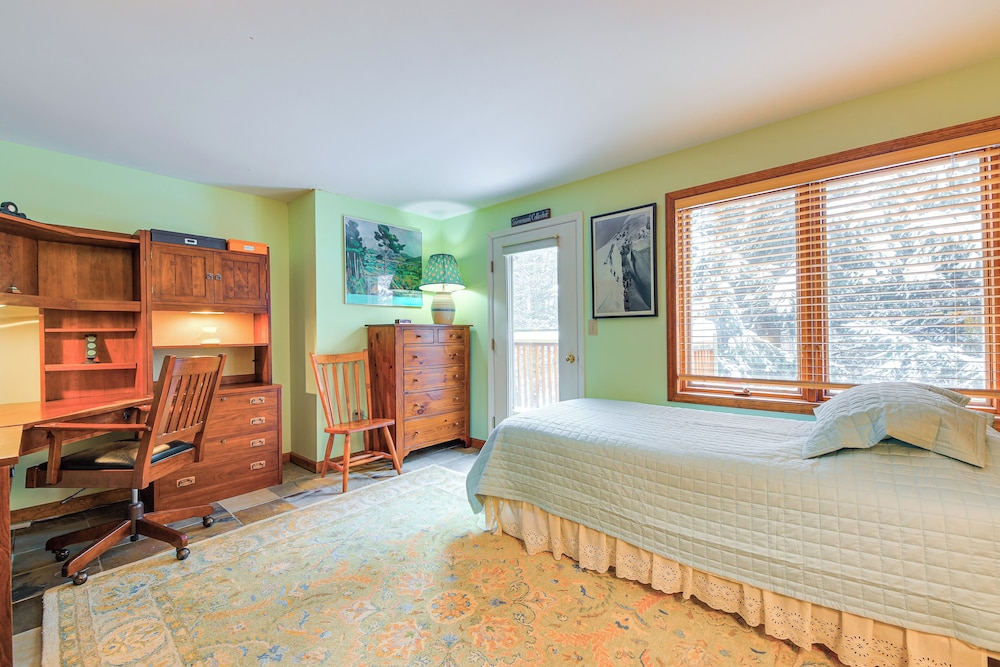 1 Mi to Killington Resort: Townhome w/ Dry Sauna!