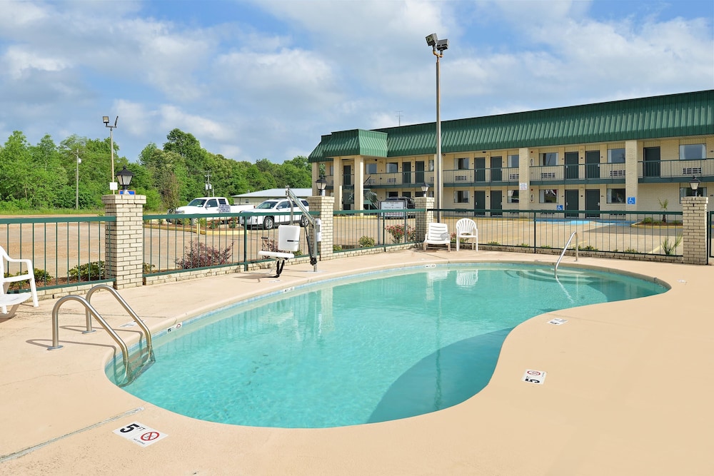 Americas Best Value Inn Winona