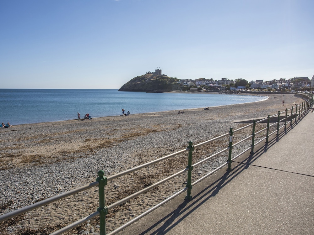 Swn Y Mor / Sound of the Sea
