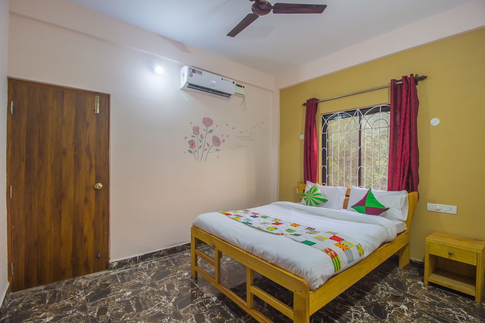 OYO 19350 Home Spacious 1BHK Candolim view 5