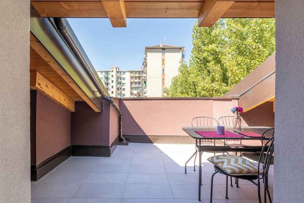 JOIVY Contemporary Apartments